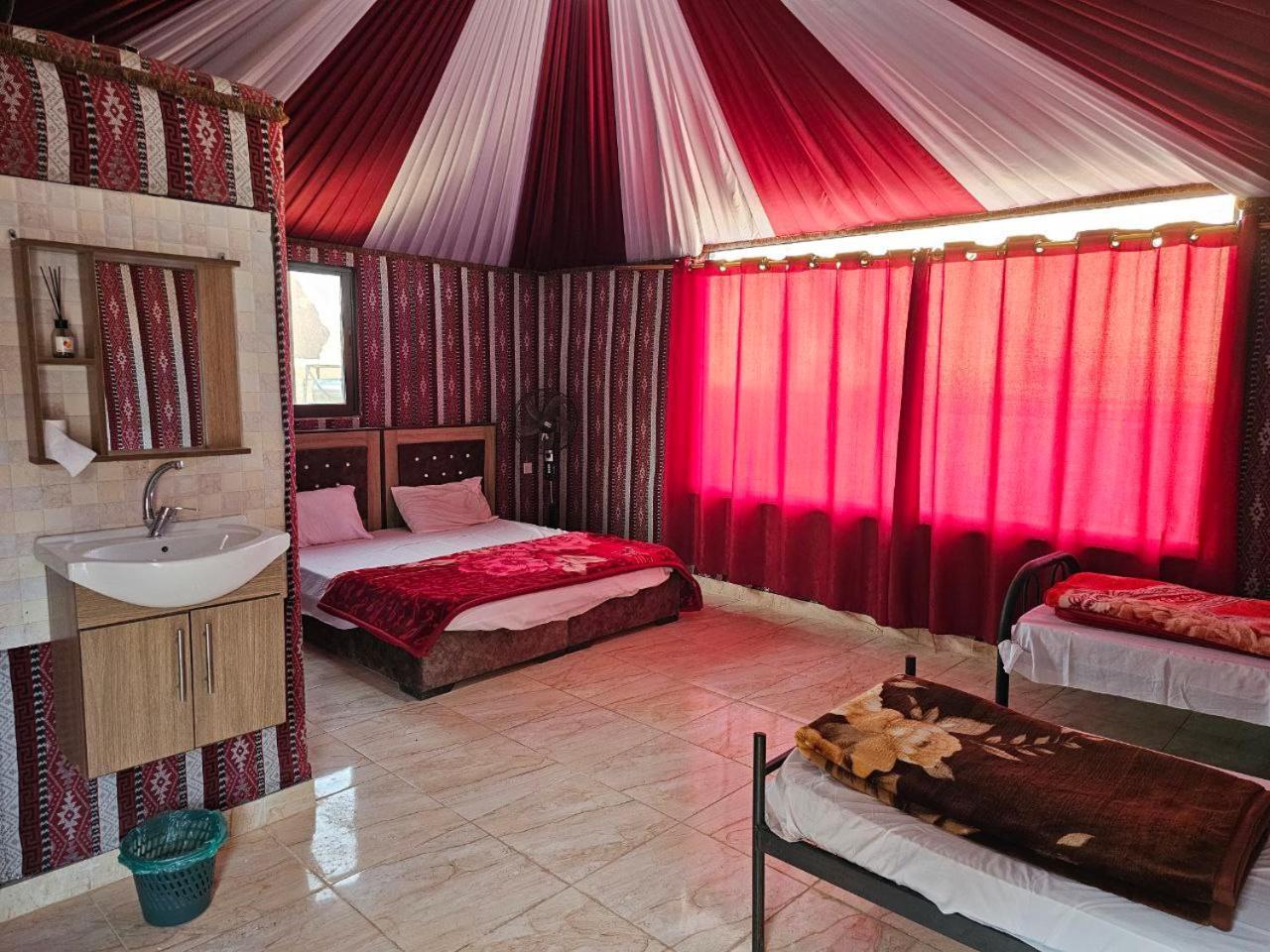 Beduin Star Trail Camp Bed & Breakfast Wadi Rum Exterior photo